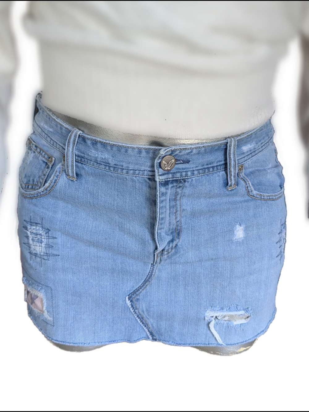 Y2K American Eagle Light Wash Distressed Denim Mini Skirt